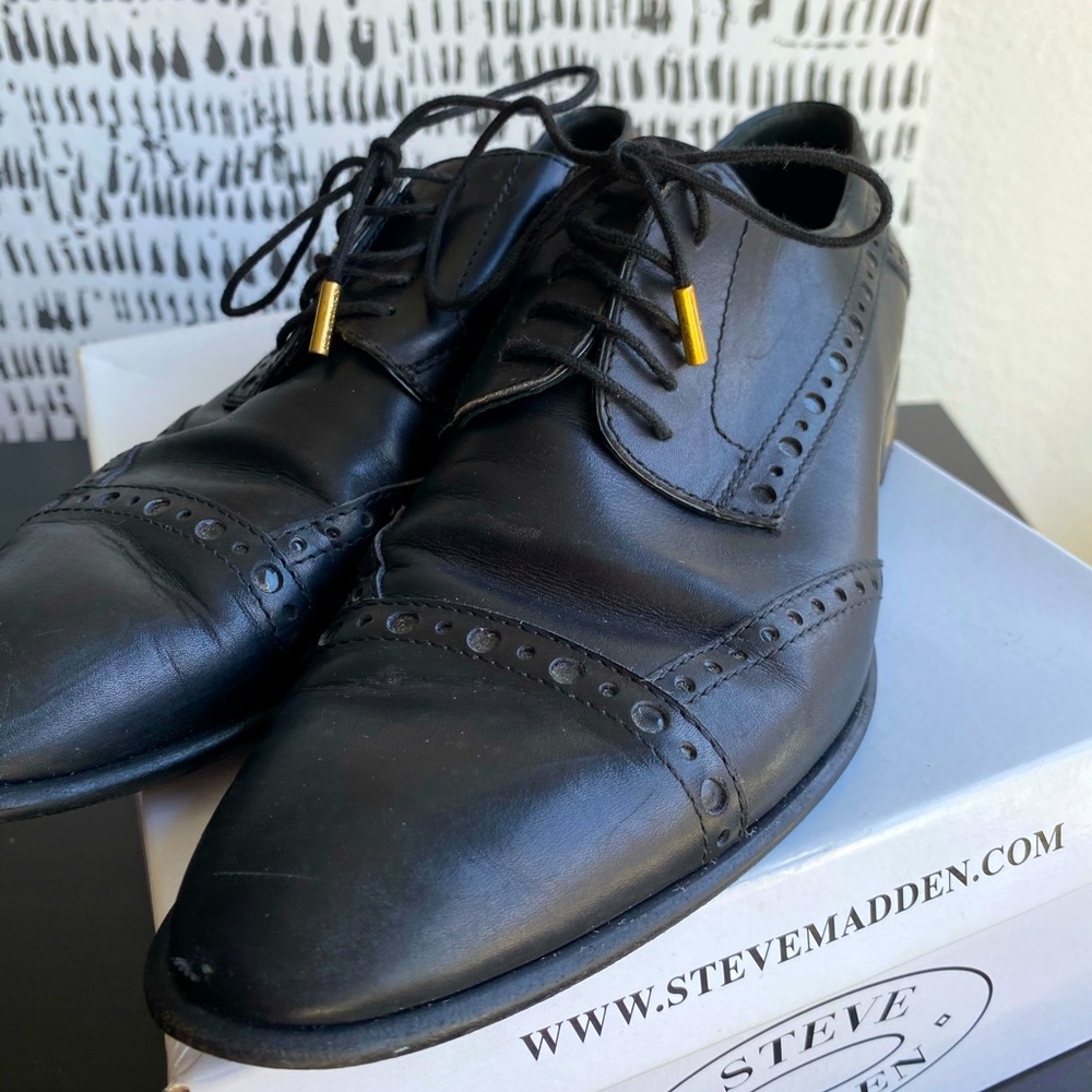 LOUIS VUITTON LEATHER SHOES